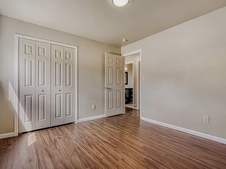 6648 Provincial Dr — Photo 11