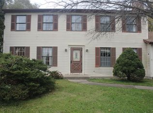 7S295 Camp Dean Rd, Big Rock, IL 60511