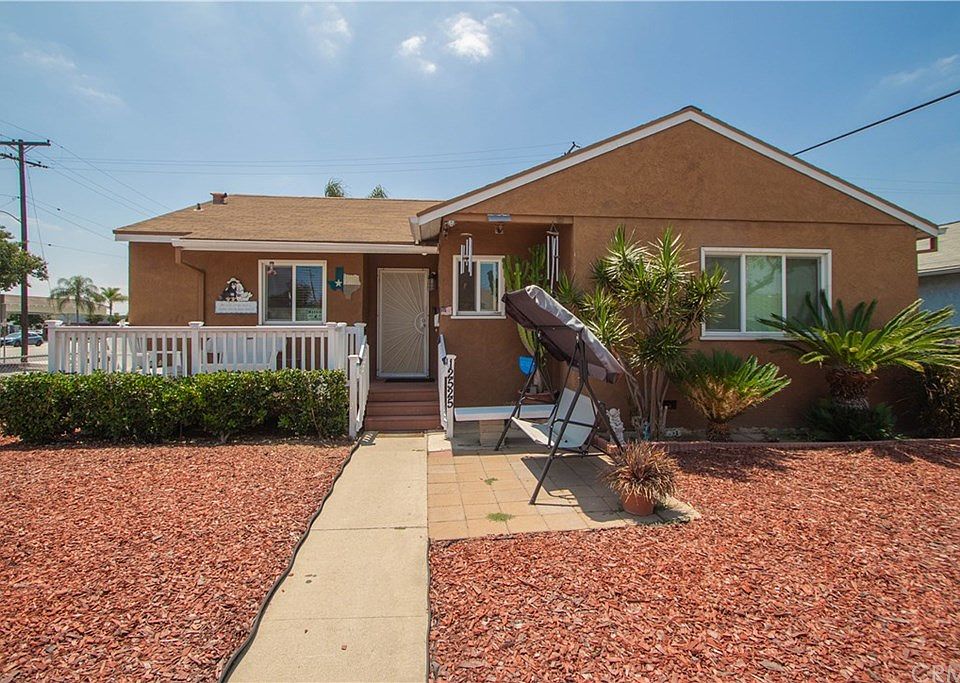 1st image of 12525 Roseton Ave