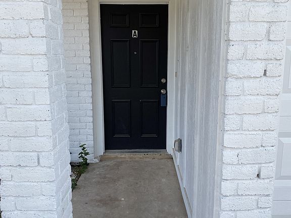 Covered front entry