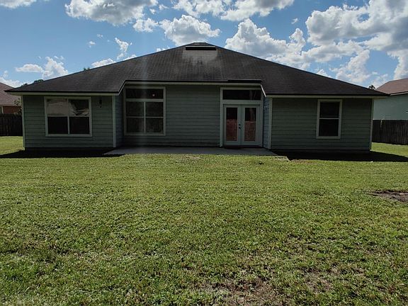 3rd image of 7869 Lavenham Ct