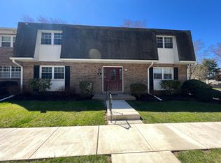 202L Hampton Xing, Southampton, PA 18966