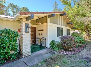 940 SW Main Ave, Mill City, OR 97360