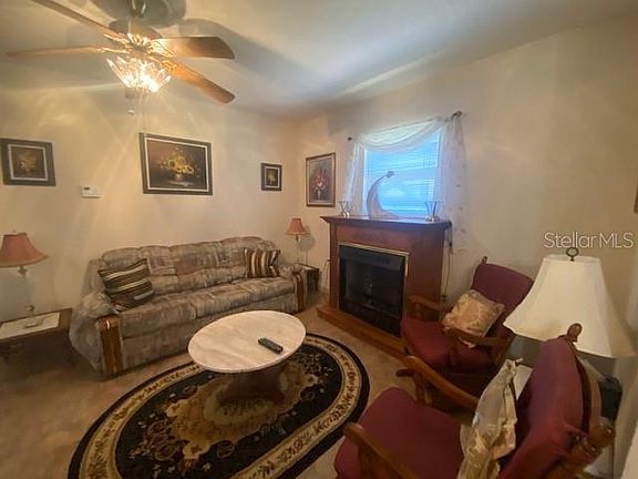 4th image of 8198 S Magnolia Ave
