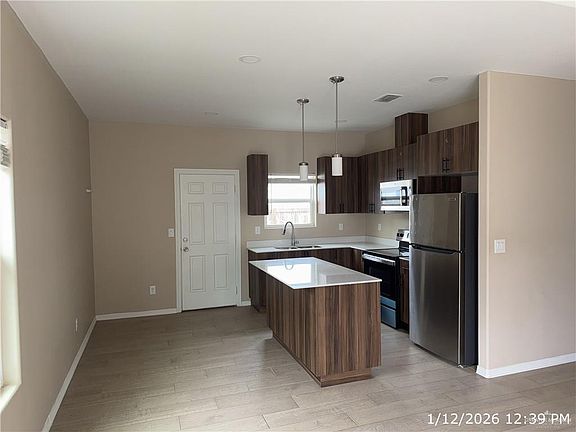 5th image of 3101 W Sandlewood St