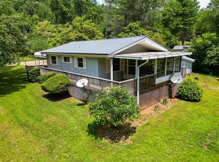 368 McCall Cir, Franklin, NC 28734