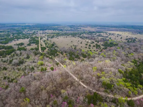 (undisclosed Address), Waxahachie, TX 75165