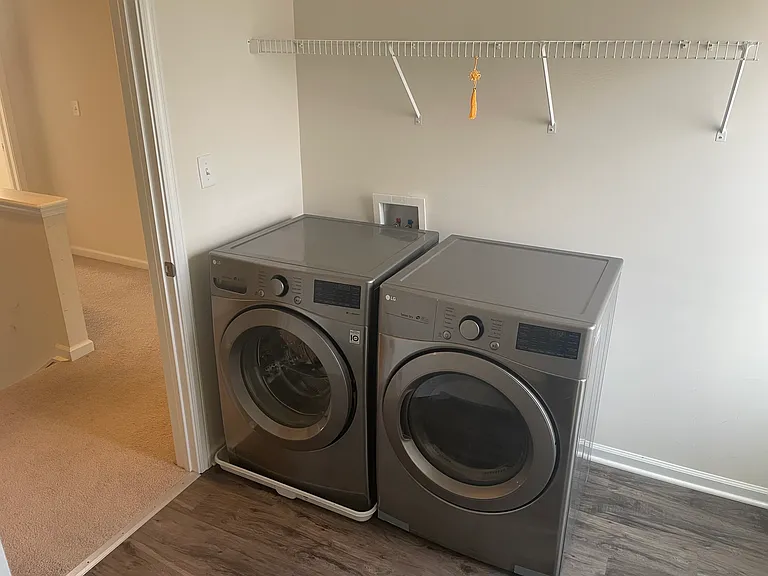 10056 Gallop Ln — Photo 30