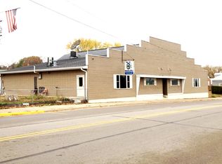 211 N Maple Ave, Oconto Falls, WI 54154