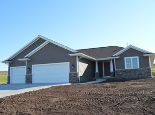 W203 Meadowridge Trl, Kaukauna, WI 54130