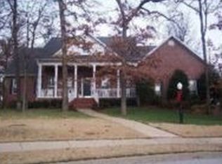 2959 N Williamsburg Ln, Fayetteville, AR 72703