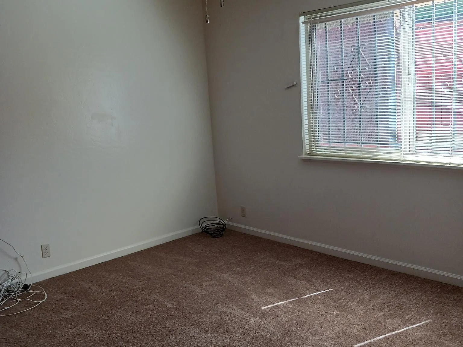 2 bed, 1901 sqft, $2,800 — Photo 2