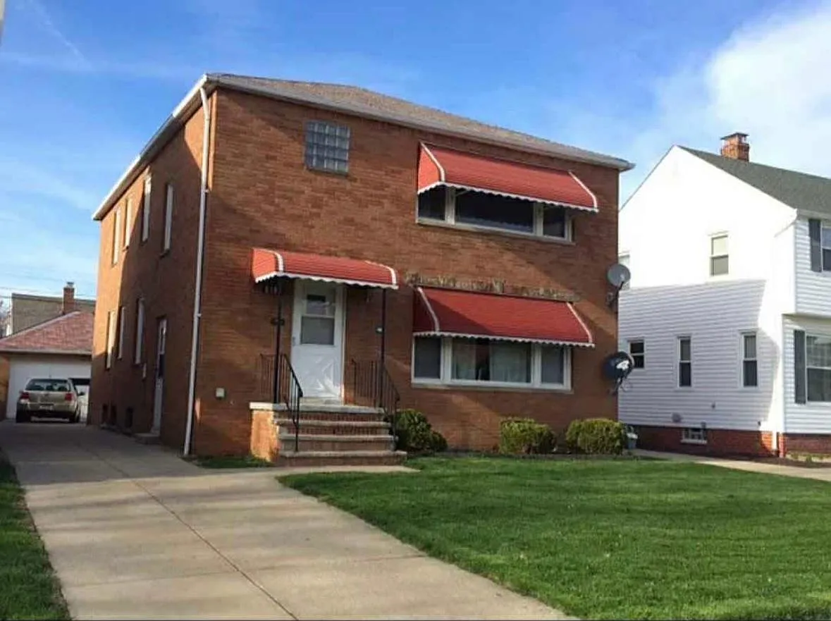 6102 Orchard Ave photo 1