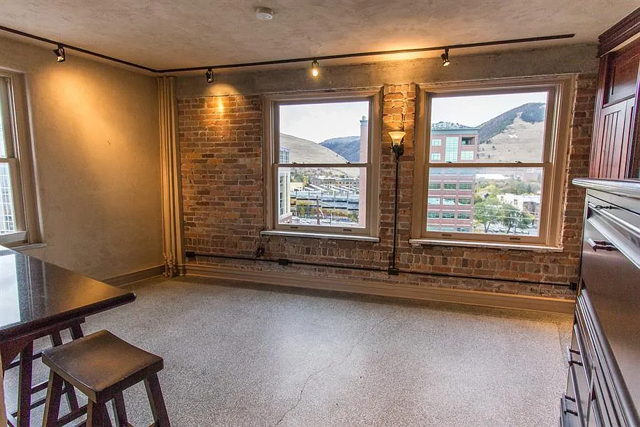 131 S Higgins 7-4 — Photo 2