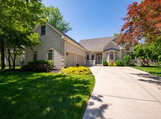 10824 Moors End Cir, Fishers, IN 46038