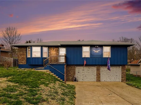 13212 Kemper Ct, Independence, MO 64050