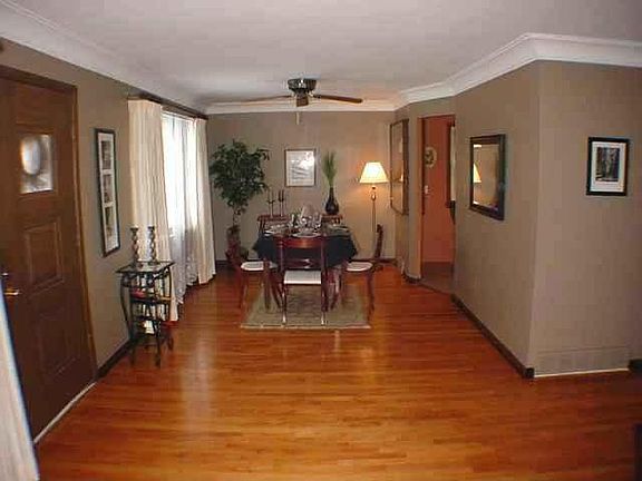 3rd image of 3318 Norris Ave