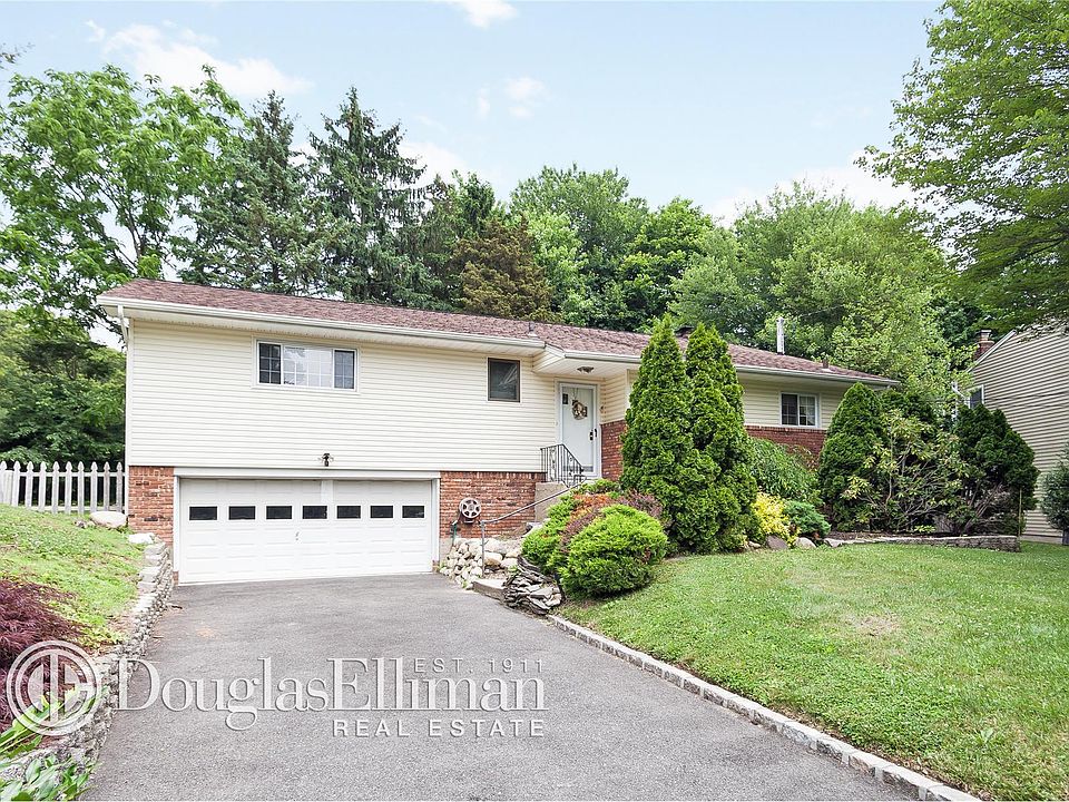 1st image of 9 Renville Ct