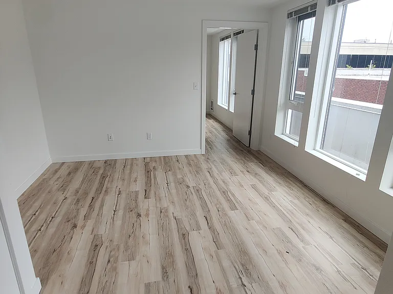 Russo Apartments — Photo 61