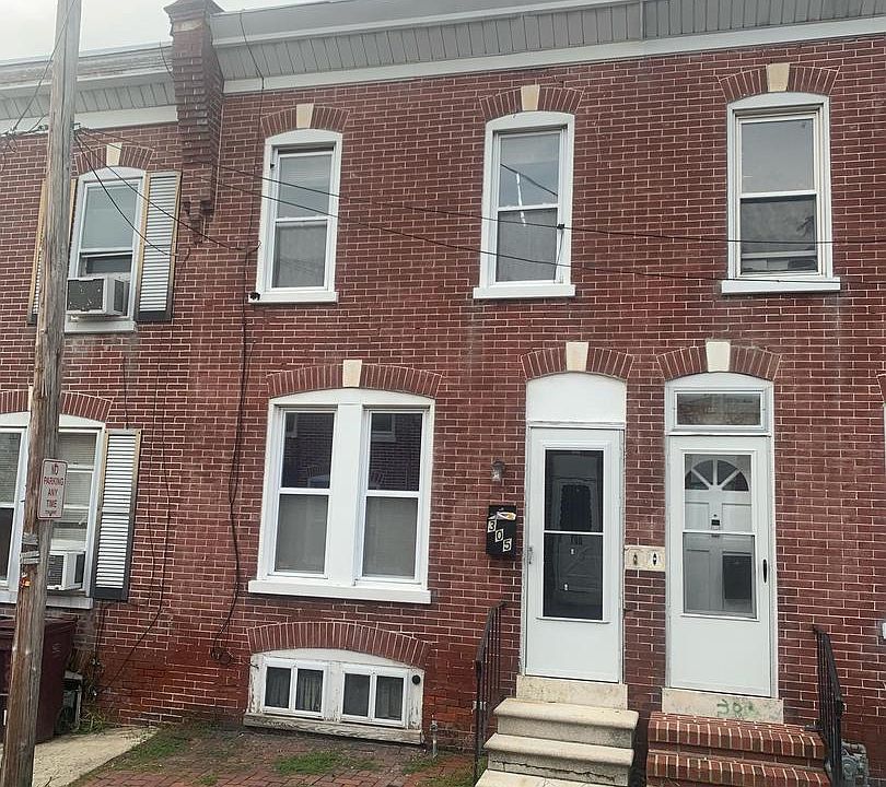 1st image of 305 Porter St