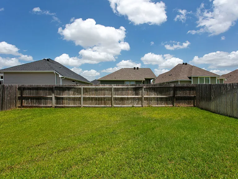 2030 Kathryn Dr — Photo 27