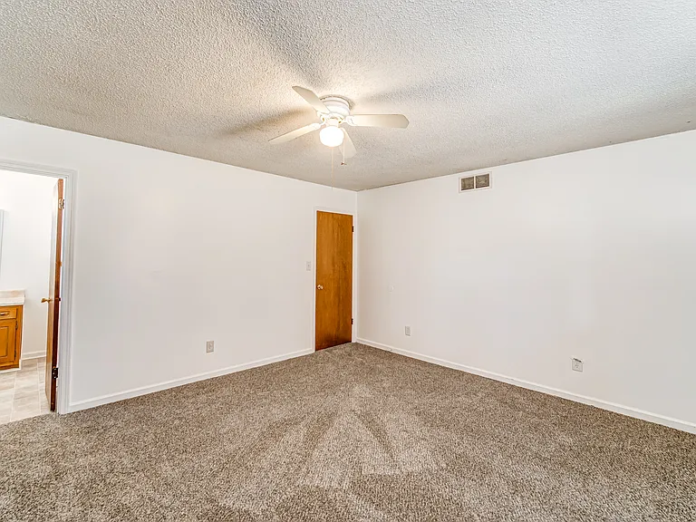 4355 E Paulding Dr — Photo 23