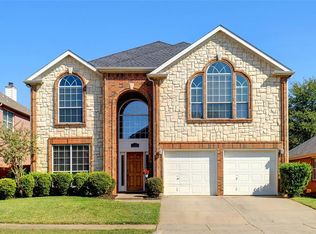 2910 Peppercorn Dr, Euless, TX 76039