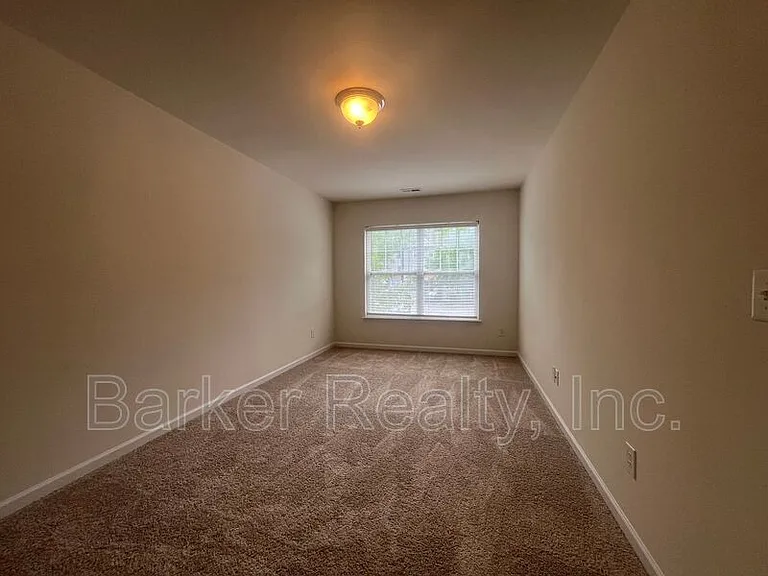 11711-100 Mezzanine Dr — Photo 6