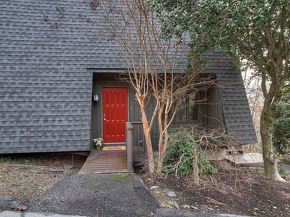 4th image of 134 View Bend St #134