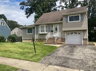 348 Congress St, Saddle Brook, NJ 07663
