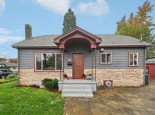 9328 SE Glenwood St, Portland, OR 97266