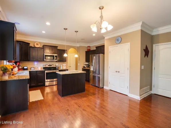 9105 Blue Boulder Ct, Louisville, KY 40291