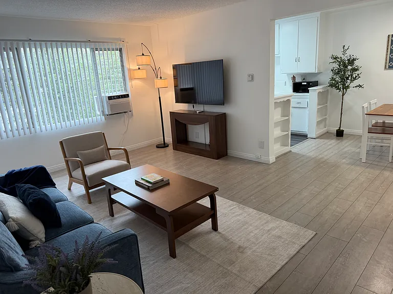 3361 Bagley Ave #16 — Photo 6