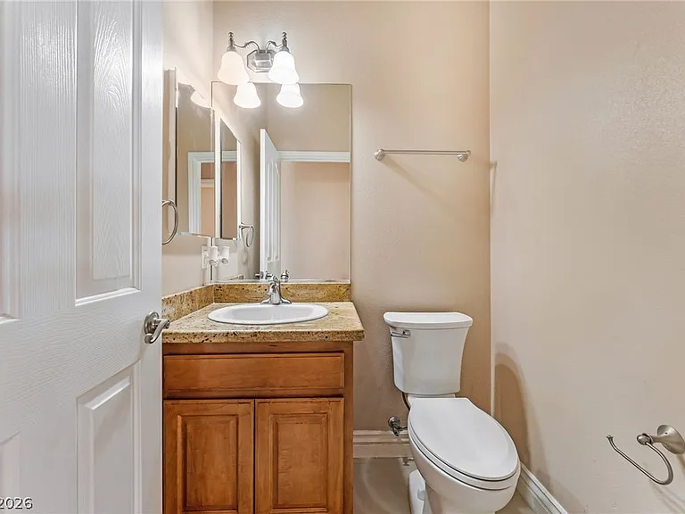 7205 Madonna Dr — Photo 25