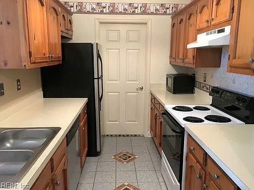4th image of 410 Delaware Ave APT 301