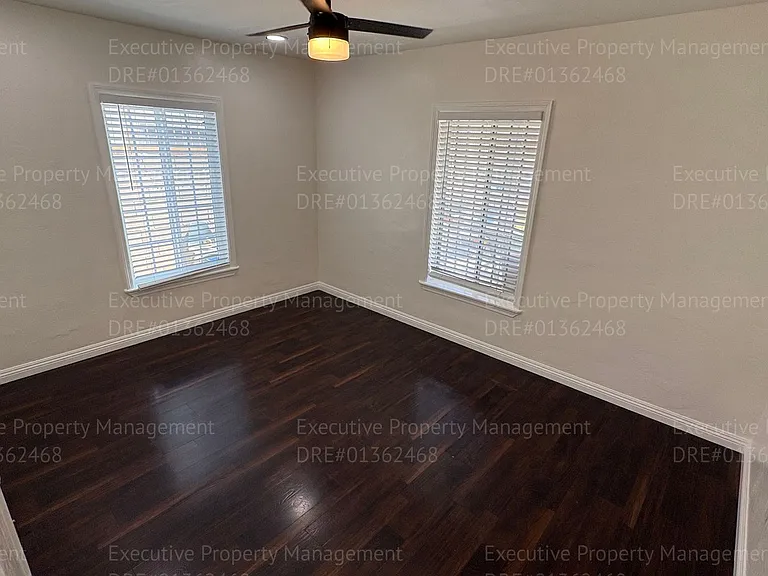 104 S Kincaid St — Photo 14