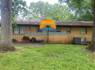 3911 Shamrock Dr NW, Huntsville, AL 35810