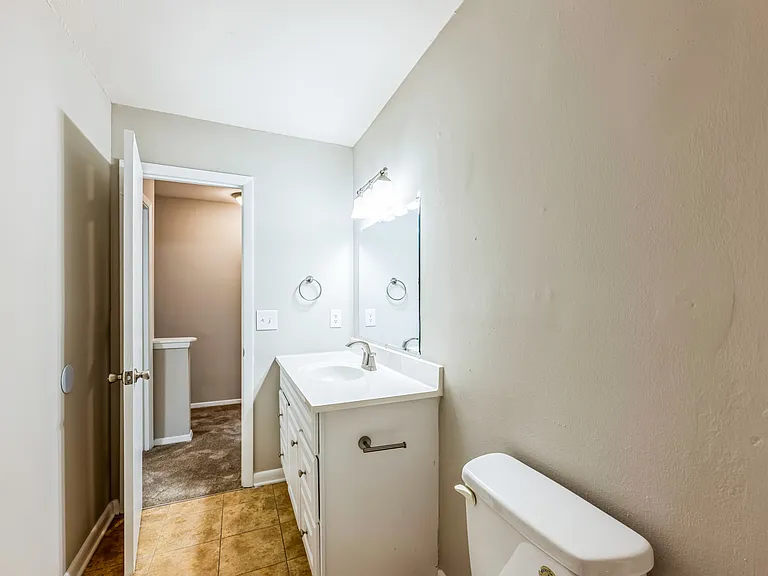 1559 Highland Ave #3 — Photo 12