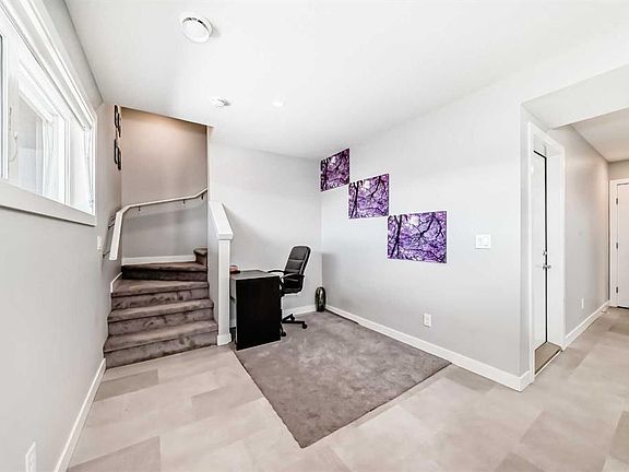 5th image of 413 E Skyview Ranch Cir NE