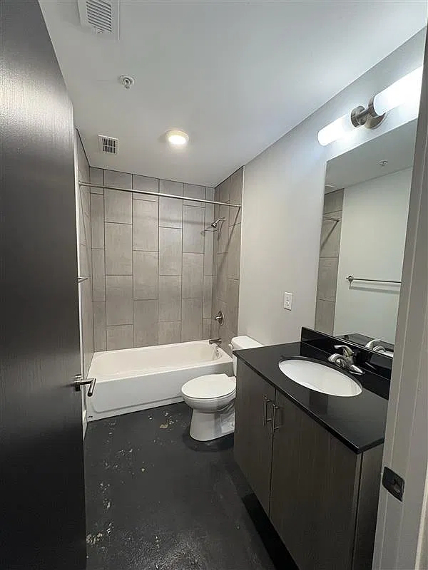 2 bed, 875 sqft, $1,493 — Photo 3