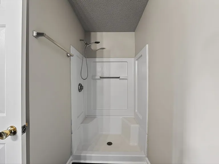 4246 Villas Dr #704 — Photo 17