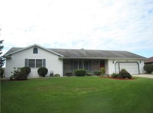 10184 Golden Wheat Dr, Granger, IN 46530