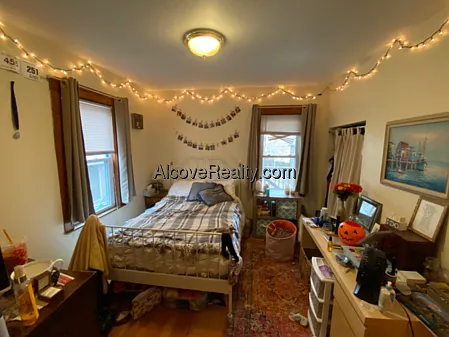 2 bed, 1.0 bath, $3,000 — Photo 4