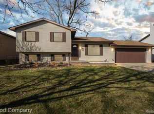 2285 Phillips Rd, Auburn Hills, MI 48326