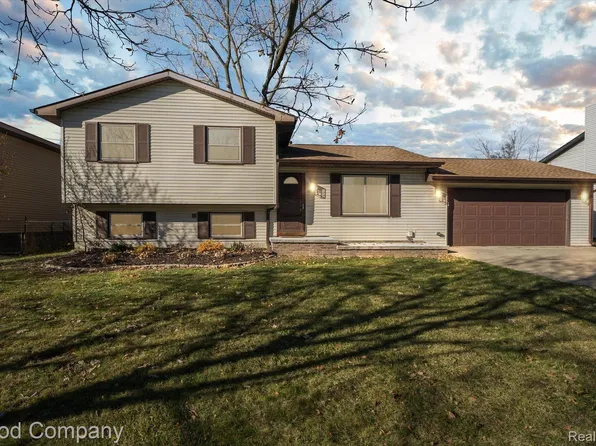 2285 Phillips Rd, Auburn Hills, MI 48326