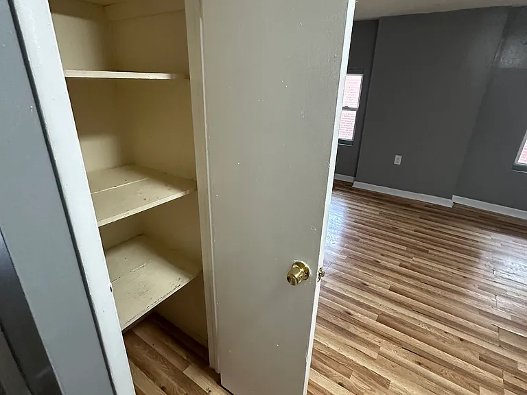 27 Williams St #3 — Photo 10