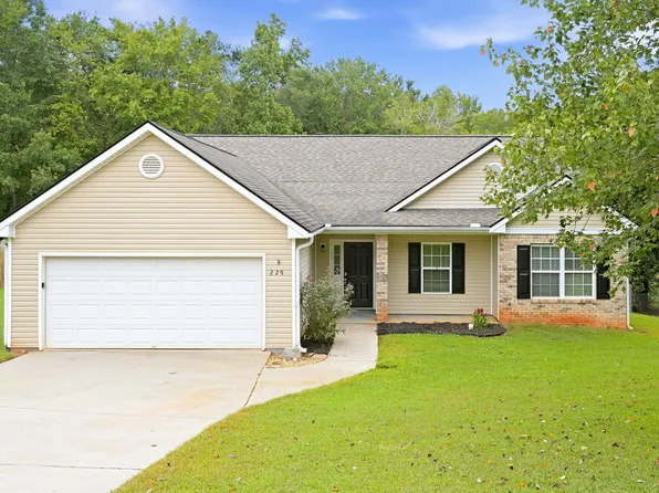 229 Clearwater Dr, Monroe, GA 30655