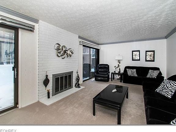5th image of 4468 Donna Dr #321