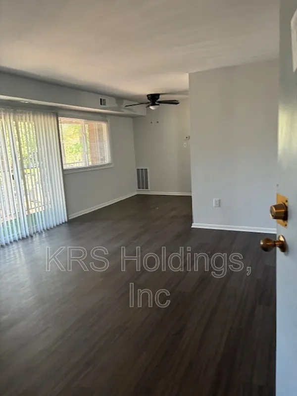 Ashley Terrace Apartments — Photo 3