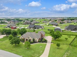 12833 Whisper Willows Dr, Fort Worth, TX 76115